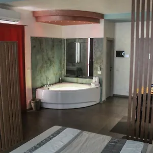 https://garda-fantasy-apartment.it-lombardy.com