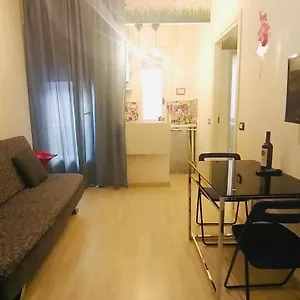 https://milan-white-apartment-close-to-the-metro.italymilanhotels.net