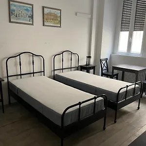 https://im-apartments-appartamento-in-zona-piazza-repubblica-centrale.italymilanhotels.net